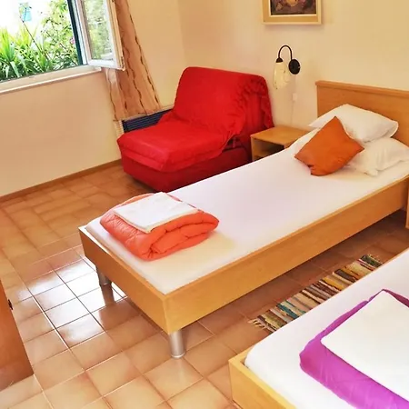 By The Sea Krilo Jesenice, Omis - 15145 Apartment Jesenice (Split-Dalmatia)